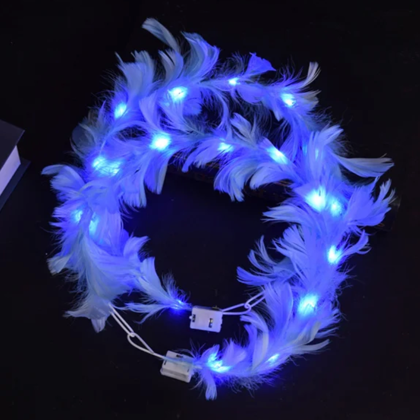 Corona de plumas LED